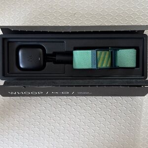 Whoop 4.0 Fitness Tracker